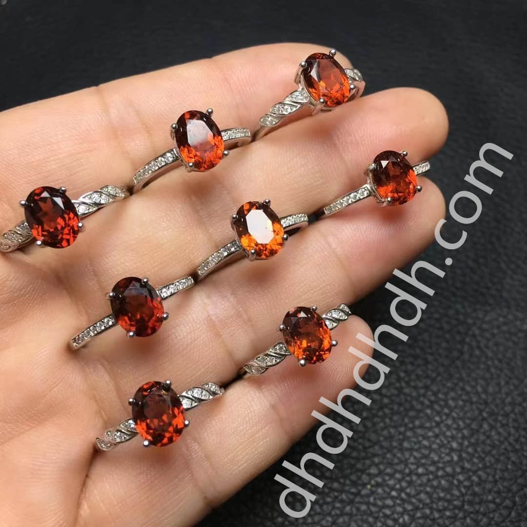 Garnet faced rings