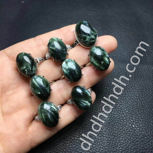 Seraphinite rings