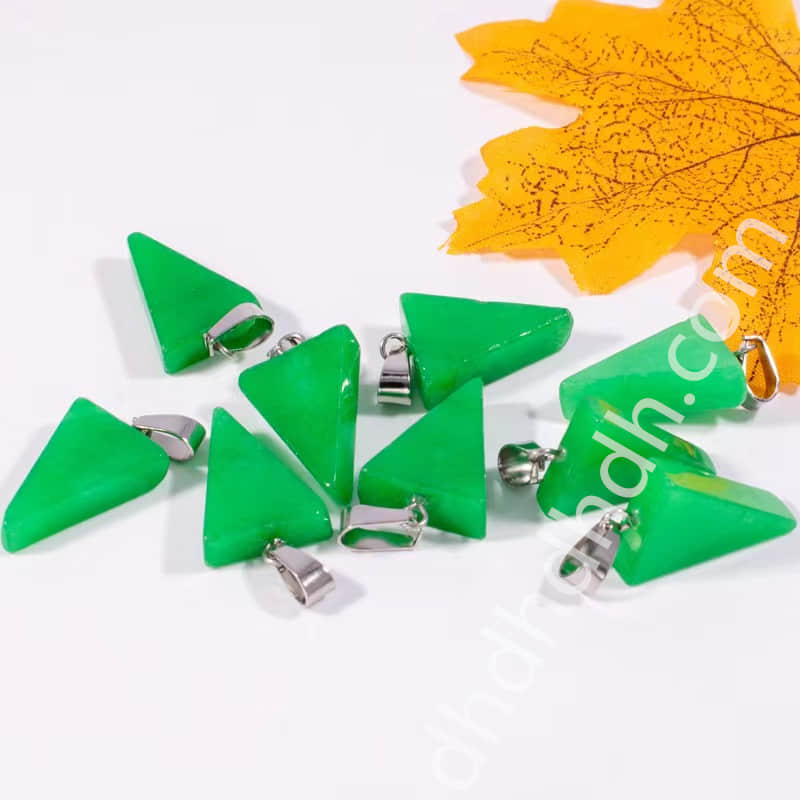 Mixed 10pcs triangle pendants one bag