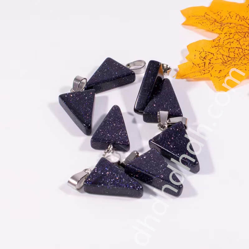 Mixed 10pcs triangle pendants one bag