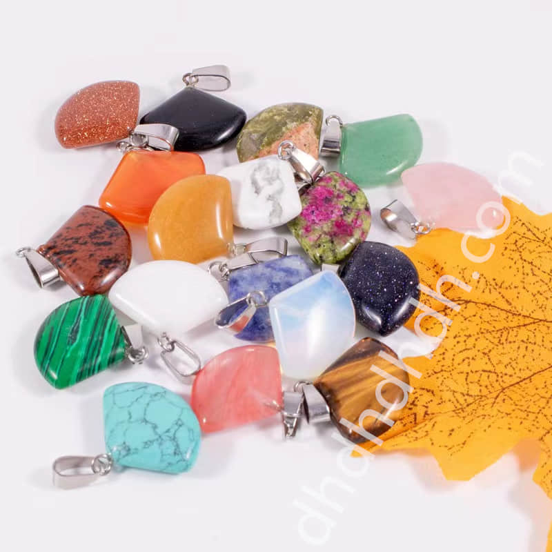 Mixed 10pcs leaf pendants one bag