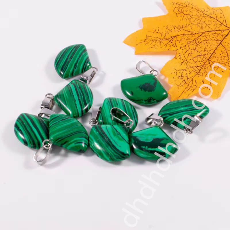 Mixed 10pcs leaf pendants one bag