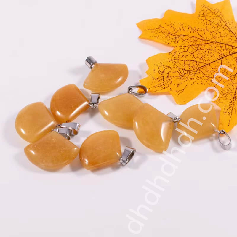 Mixed 10pcs leaf pendants one bag