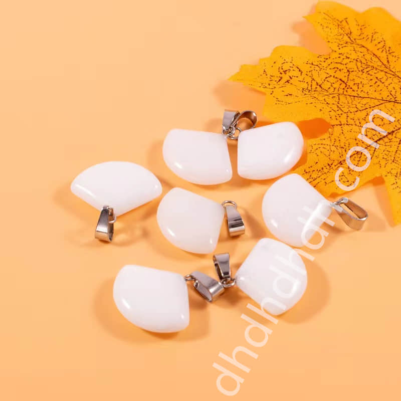 Mixed 10pcs leaf pendants one bag