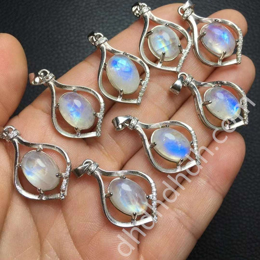 Silver Moonstone pendant